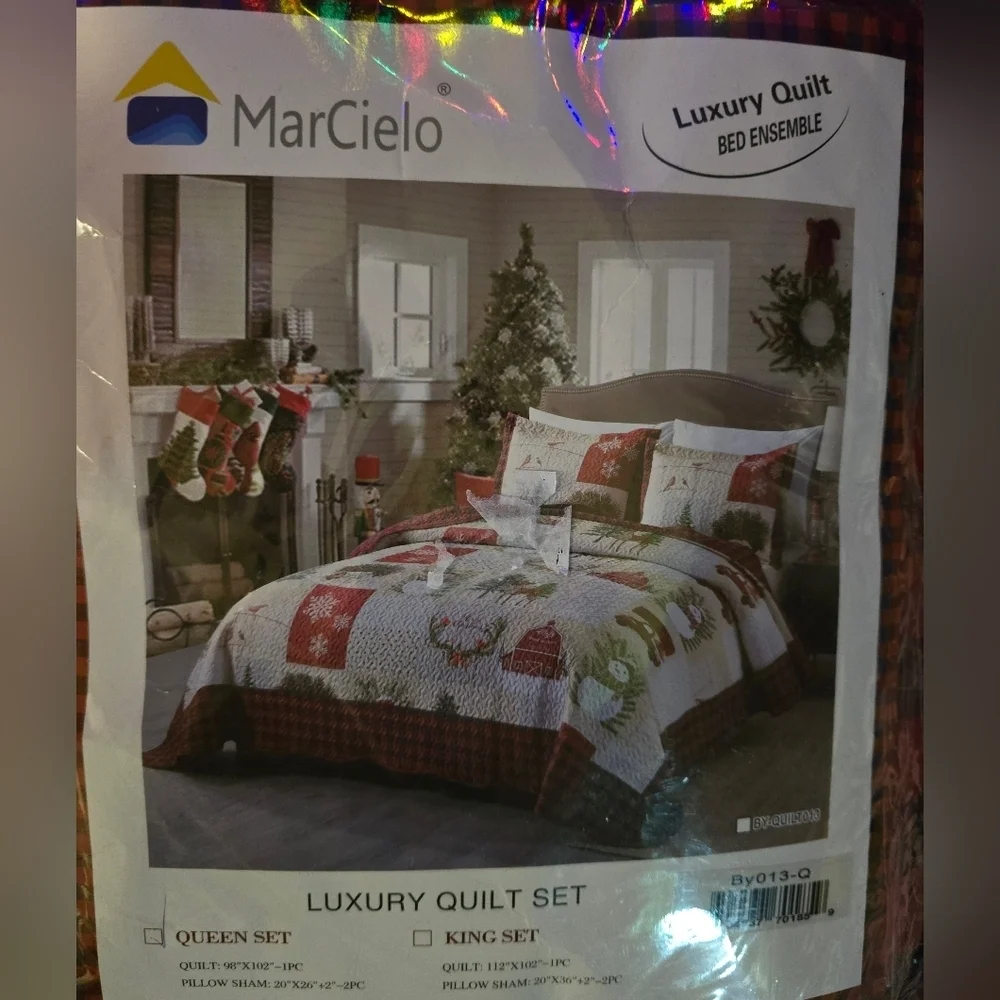 Cielo Luxury Quilt Set - Red and White